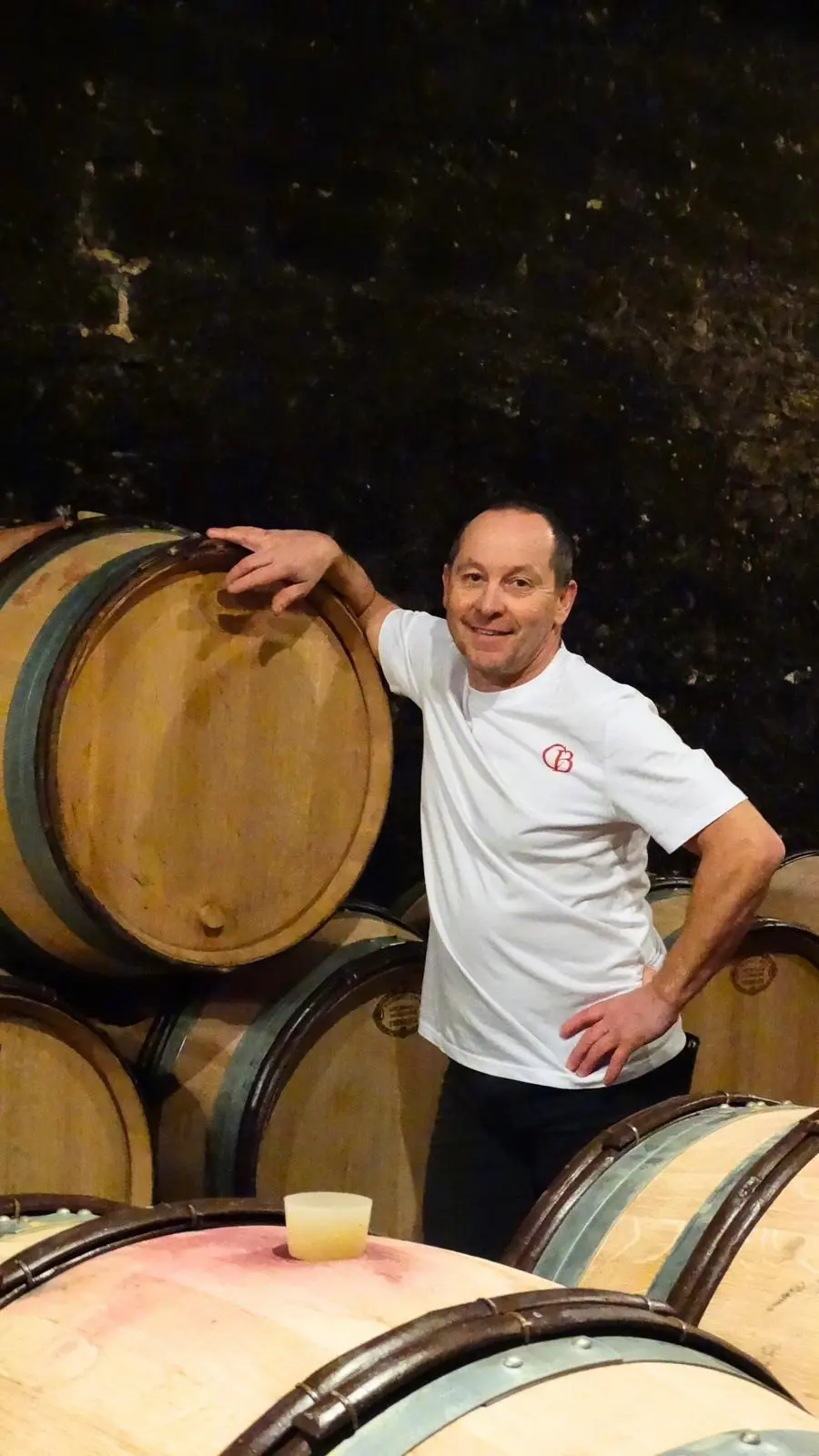 Christophe Buisson in zijn wijnkelder